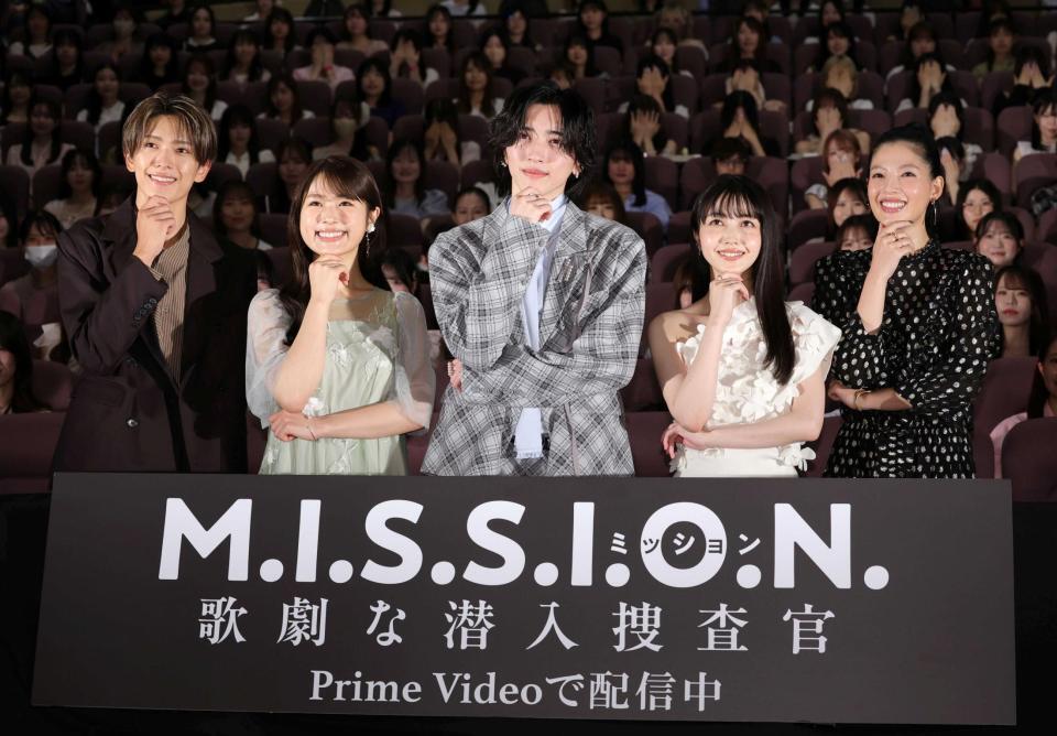 共演する（左から）深田竜生、渋谷凪咲、道枝駿佑、久保史緒里、石井杏奈（撮影・棚橋慶太）