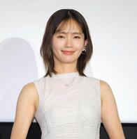 日本生命のＣＭに出演していた中村ゆりさん