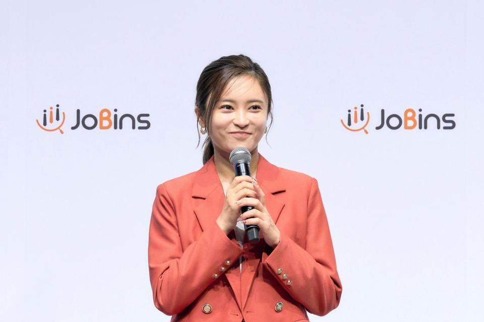 小島瑠璃子