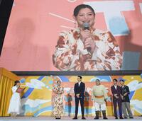 イベントに登壇した（左から）南後杏子、角田夏実、竜星涼、富栄ドラム、オームタナパック（撮影・千葉大輝）