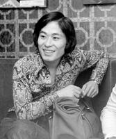取材に応じる中田ボタンさん＝７２年６月