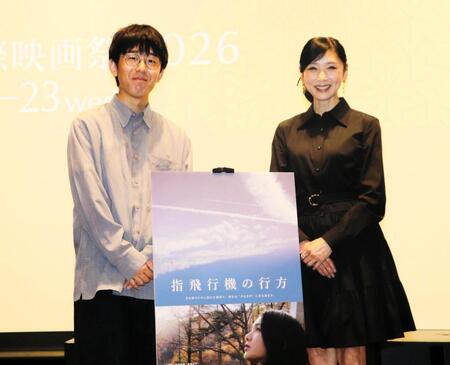 監督作「指飛行機の行方」のワールドプレミア上映後、舞台あいさつに登壇した常間地裕監督、黒木瞳