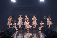 パフォーマンスを行う高嶺のなでしこ＝横浜アリーナ　ⓒＩＲＣ　２０２６　Ａ／Ｗ