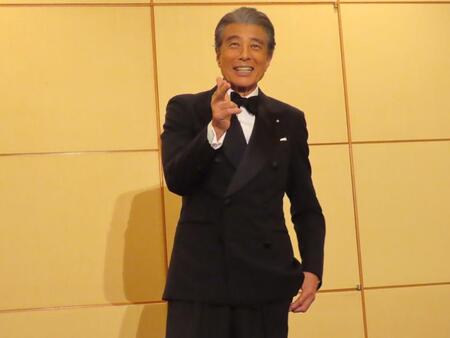 舘ひろし