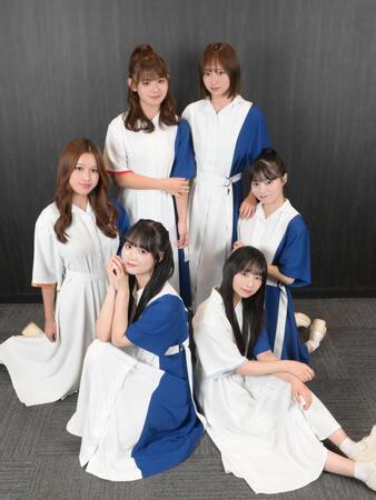 ＢＮＳＩの（左上から時計回りに）ＬＩＳＡ、ＭＡＹＡ、ＡＩ、ＬＩＬＩ、ＲＥＩ、ＹＵＩ（撮影・堀内翔）