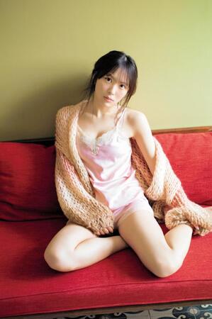 ≒ＪＯＹ・逢田珠里依の初写真集「夏はジュリイ」から©集英社／細居幸次郎