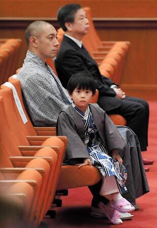 ２０１７年６月、市川海老蔵と長男の勸玄くん