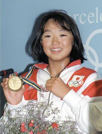 １９９２年バルセロナ五輪の水泳女子２００・平泳ぎで優勝した岩崎恭子さん