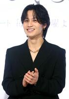 笑顔を見せる松田元太（撮影・石井剣太郎）