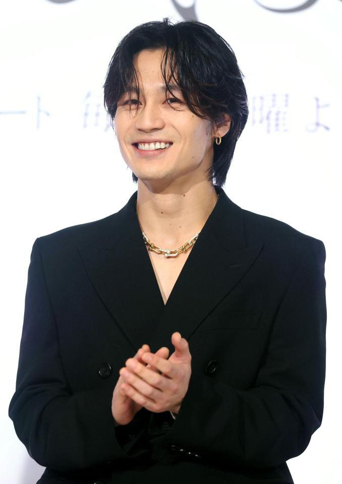 笑顔を見せる松田元太（撮影・石井剣太郎）