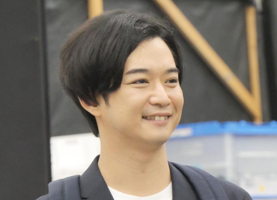 稽古を行う千葉雄大