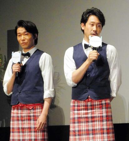 高橋努（左）と大泉洋（２０１９年）
