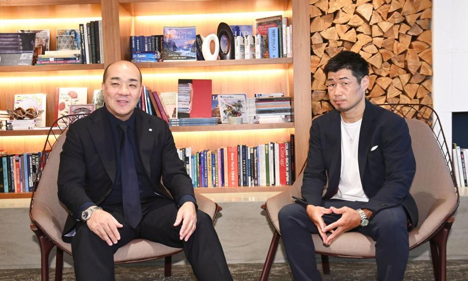 「子供の未来」をテーマに対談した西村誠司社長（左）と長谷川穂積氏