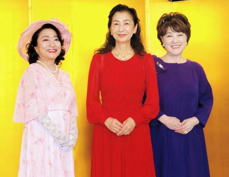 （左から）山村紅葉、高橋惠子、川中美幸