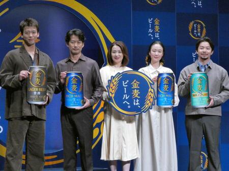 イベントに出席した（左から）竹内涼真、竹野内豊、檀れい、黒木華、仲野太賀