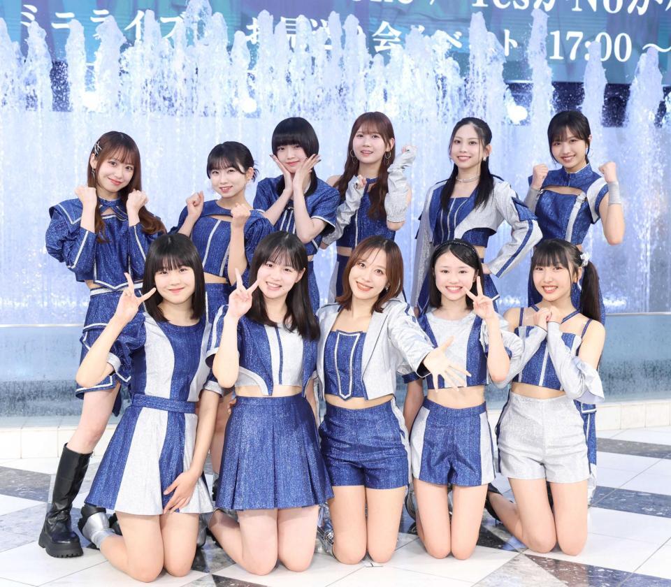 　モーニング娘。’２６の（前列左から）石川華望、安田美結、小田さくら、鈴木もあ、杉原明紗（後列同）野中美希、井上春華、山﨑愛生、岡村ほまれ、櫻井梨央、弓桁朱琴（撮影・金田祐二）