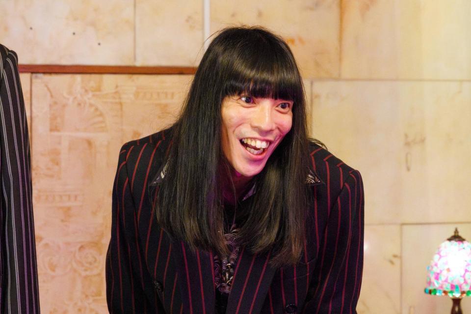 カンテレのドラマ「絶望できない男」に出演する金属バット・友保隼平