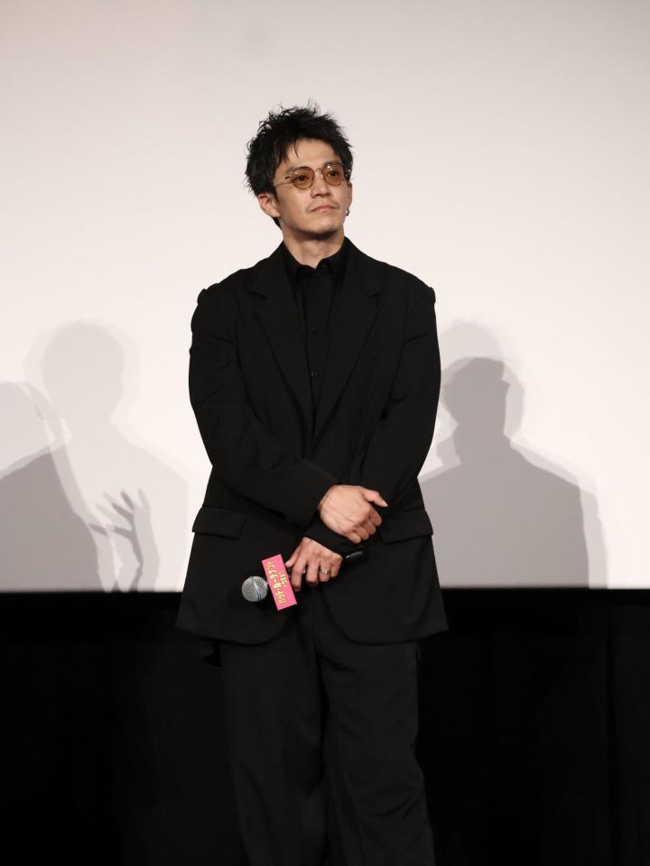 映画「バッド・ルーテナント：トウキョウ」プレミアイベントに参加した小栗旬