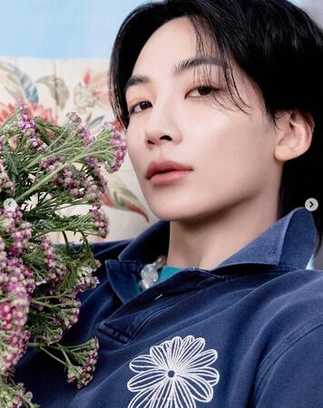 韓国ファッションブランド「マルディメクルディ」の公式インスタグラム＠ｍａｒｄｉ＿ｍｅｒｃｒｅｄｉ＿ｏｆｆｉｃｉａｌより　ＳＥＶＥＮＴＥＥＮのジョンハンがユニセックスラインのアンバサダーに