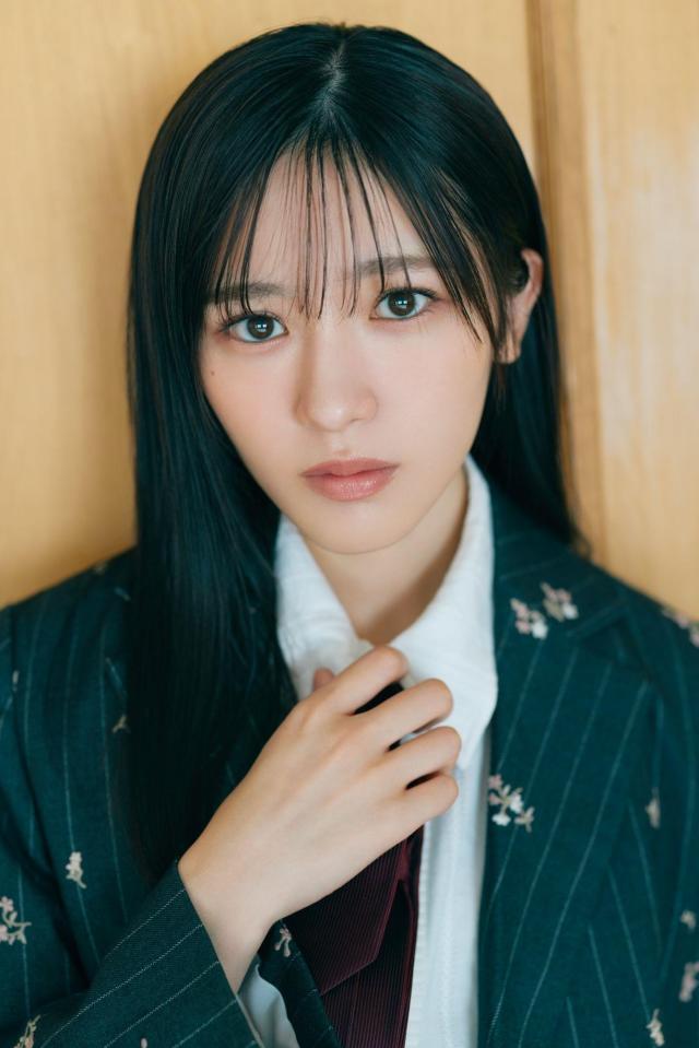「６期生グラビア　Ｎｏｇｉｚａｋａ　Ｃｏｌｏｒｓ」に登場した大越ひなの