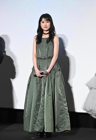 上映後舞台あいさつに登場した福本莉子（撮影・堀内翔）