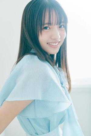 「６期生グラビア　Ｎｏｇｉｚａｋａ　Ｃｏｌｏｒｓ」に登場した乃木坂４６の海邉朱莉