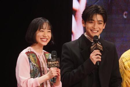 イベントに出席した芦田愛菜（左）と高橋文哉ⓒフジテレビ