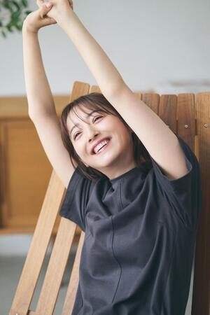 佐々木希のフォトエッセイ内カット©佐々木希フォトエッセイ『Ｎａｔｕｒａｌ』（講談社）