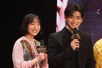 イベントに出席した芦田愛菜（左）と高橋文哉ⓒフジテレビ
