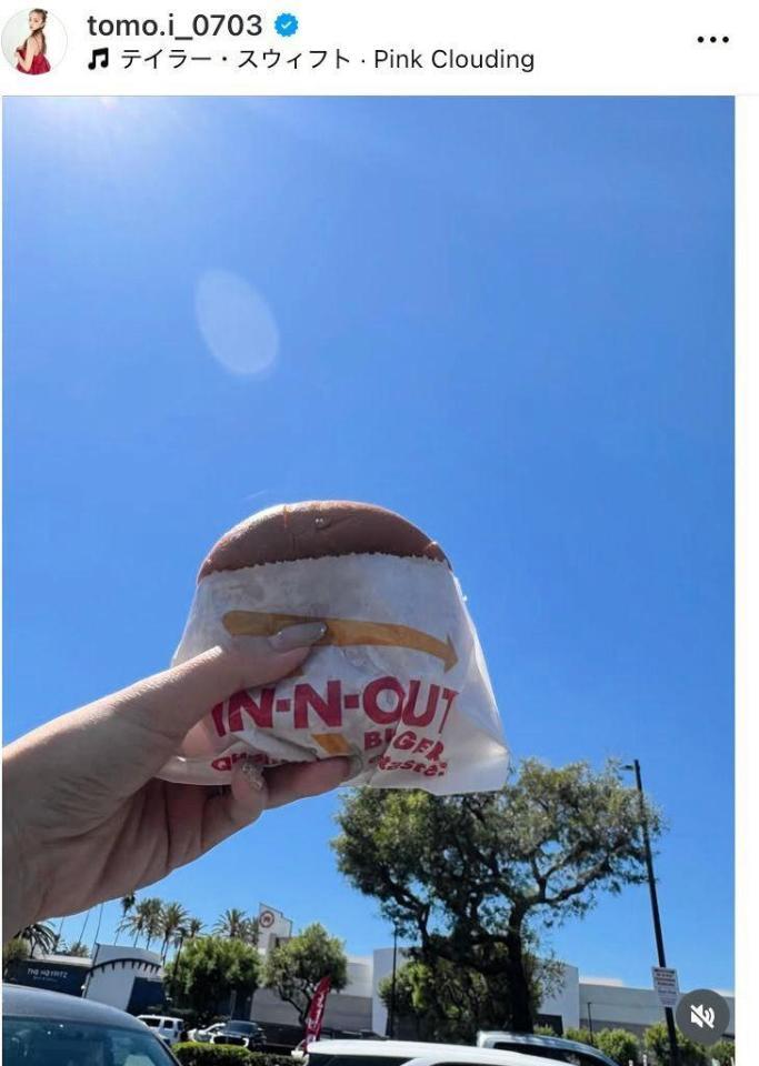 Ｉｎ-Ｎ-Ｏｕｔのバーガーも。板野友美のインスタグラム＠ｔｏｍｏ．ｉ＿０７０３より