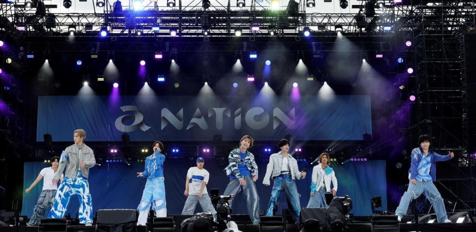 野外フェス「ａ－ｎａｔｉｏｎ」に出演したＦＡＮＴＡＳＴＩＣＳ