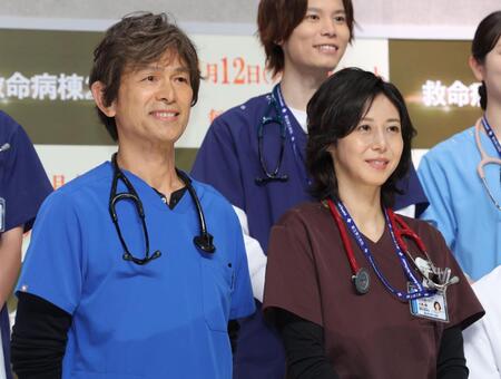 ドラマ「救命病棟２４時」で共演する江口洋介（左）と松嶋菜々子（撮影・西岡正）