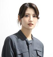 デビュー１５周年を記念した作品展を開催している若月佑美