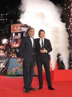 イベントに出席した（左から）アレハンドロ・ゴンサレス・イニャリトゥ監督、トム・クルーズ