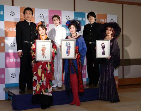 舞台「メイジ・ザ・キャッツアイ」取材会に登場した（前列左から）剛力彩芽、藤原紀香、高島礼子、（後列同）上川竜治、美弥るりか、崎山つばさ（撮影・伊藤笙子）