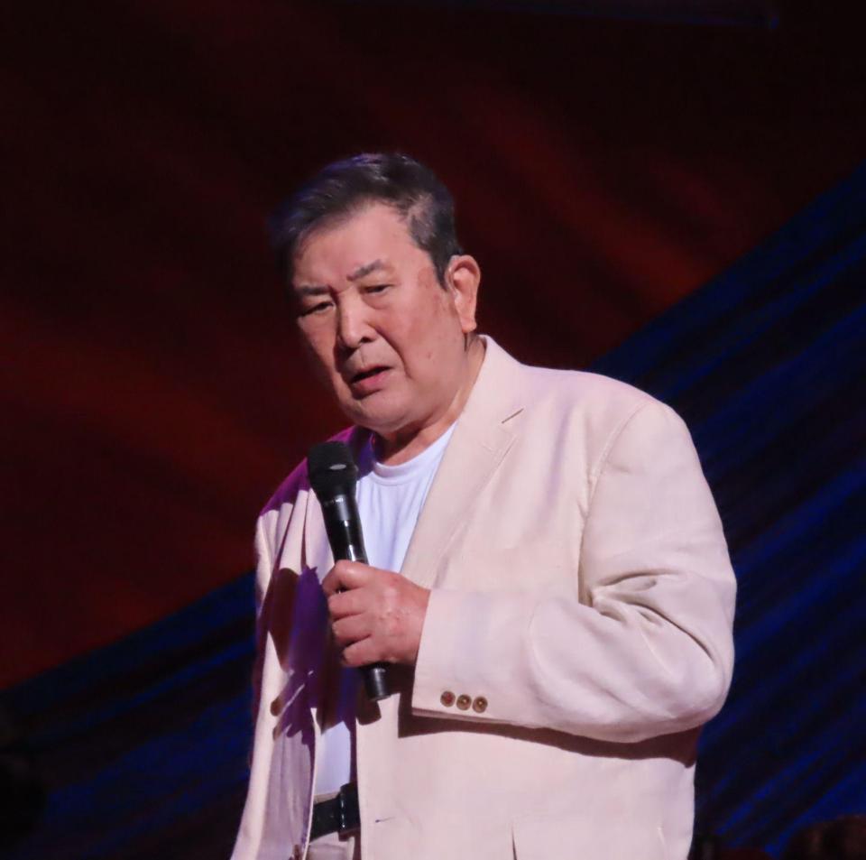 日活撮影所のゆかりの地・調布でコンサートを行った小林旭