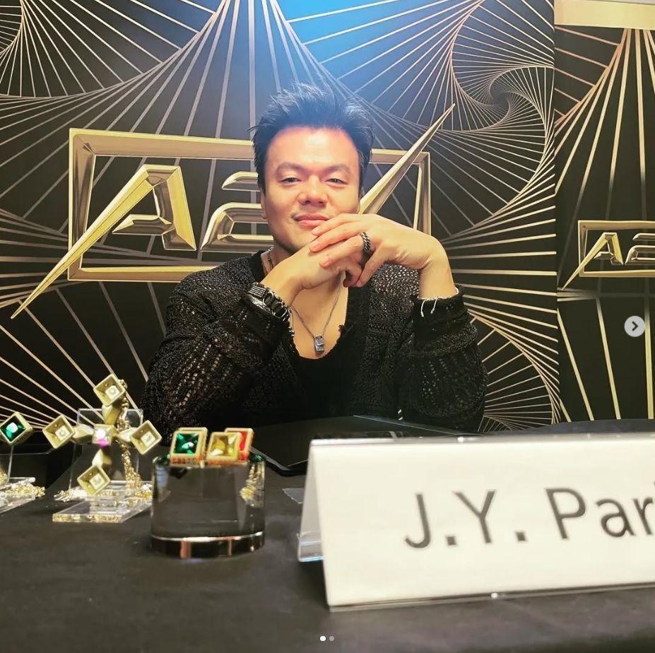 パク・ジニョンの公式インスタグラム＠ａｓｉａｎｓｏｕｌ＿ｊｙｐより　ＪＹＰ創設者のパク・ジニョン