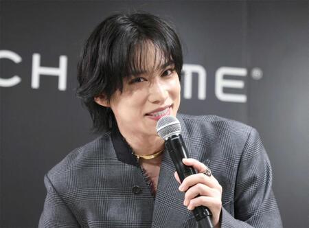 美容男子として知られる千賀健永（撮影・金田祐二）