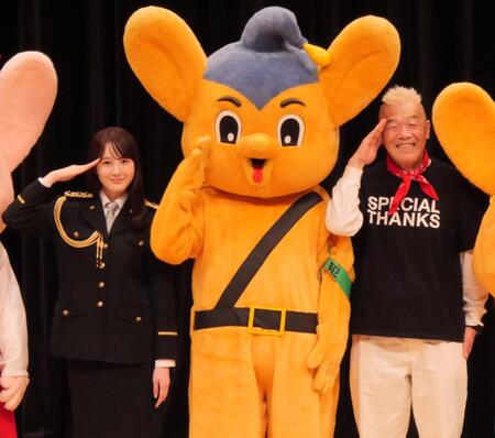 イベントに出席した本田紗来（左）とウド鈴木
