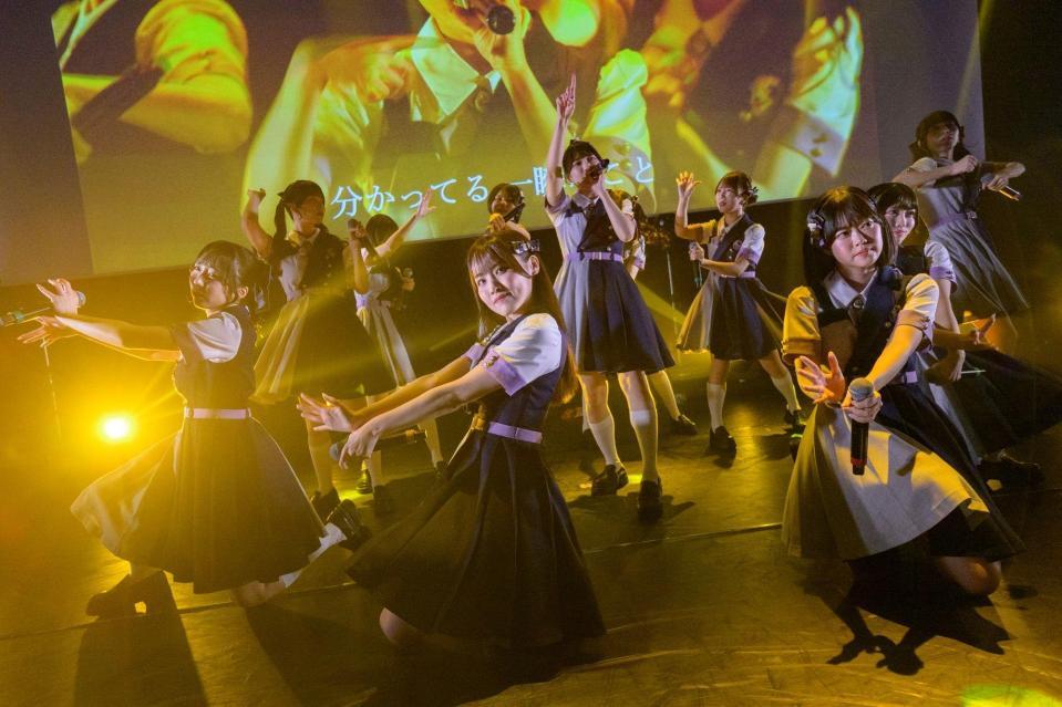 ライブを盛り上げる可憐なアイボリー（Ｐｈｏｔｏ　ｂｙ　林晋介）