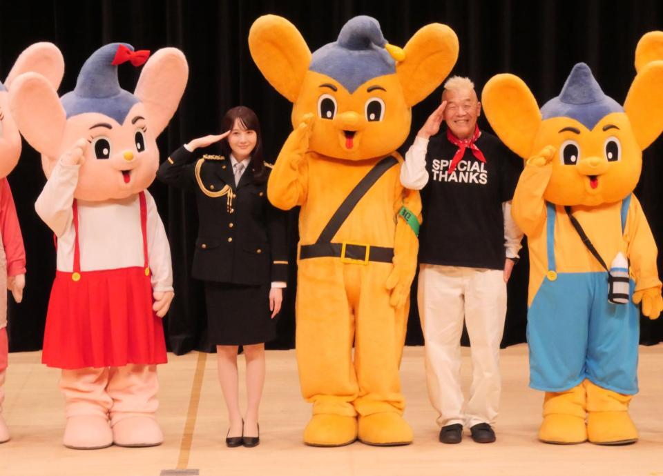 イベントに出席した本田紗来（左）とウド鈴木