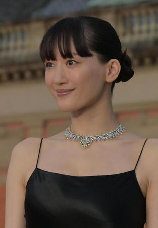 カルティエのジュエリーイベントに登場した女優の綾瀬はるか（撮影・金居みつよし）