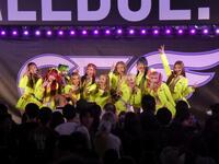 デビューショーケースを行ったＧＡＬＥＤＧＥ．の（前列左から）ＵＩＵＩ、ＡＩＮＡＧＡＬ、ＡＹＵＣＨＩ、ＲＥＮＰＯＭ、ＲＩＭＩＢＡＢＵ（後列同）ＫＩＫＩ、ＹＵＩＮＥＫＯ、ＵＮＡ、ＨＯＮＯ、ＬＩＩ、ＭＩＩＩＨＯ