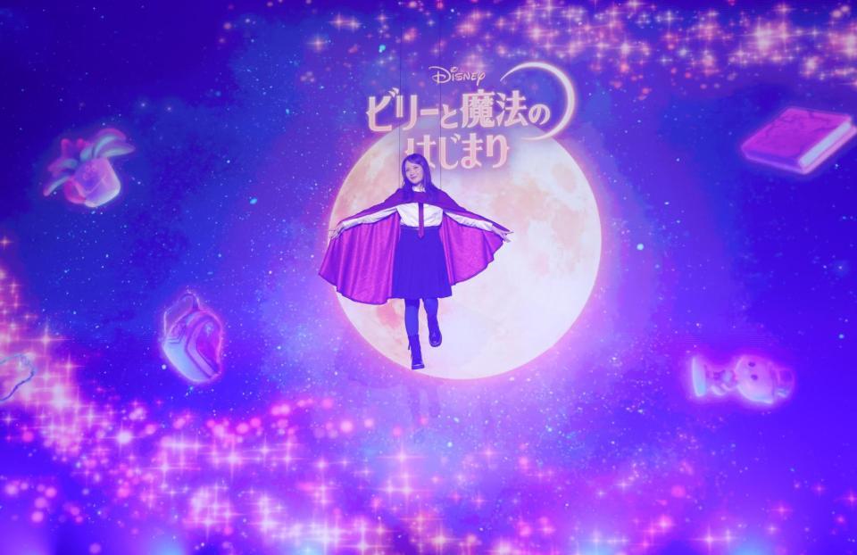 宙を舞い登場した畑芽育（撮影・吉澤敬太）
