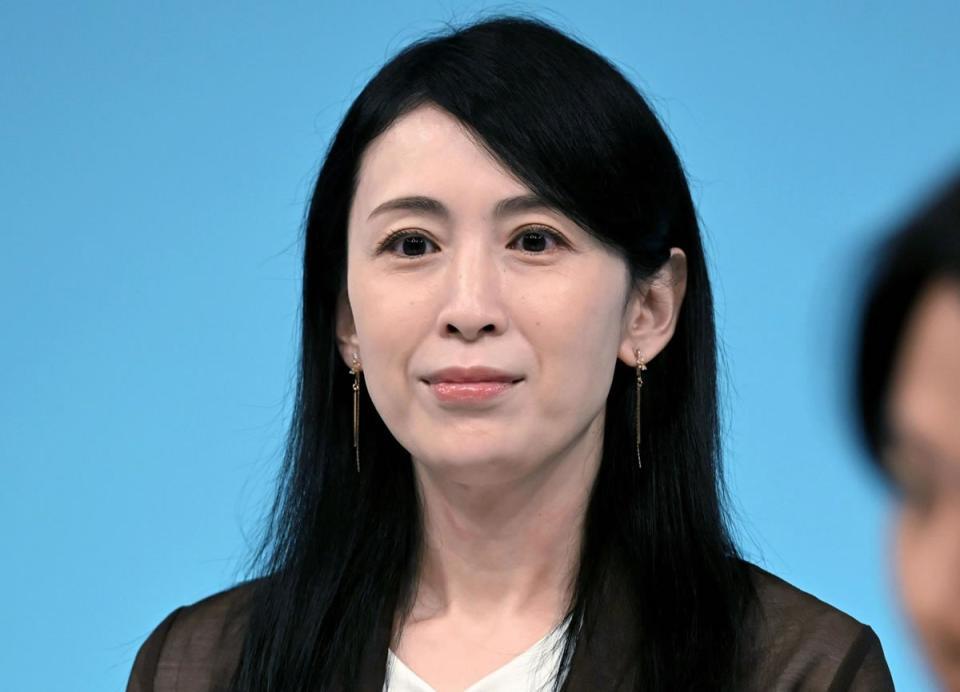 雛形あきこ