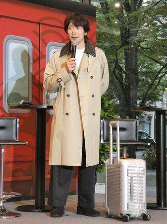 旅人姿でイベントに登壇した佐々木蔵之介＝都内