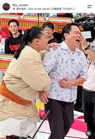 生放送中に始動した名探偵津田。ＶＩＶＡＮＴ公式インスタグラム＠ｔｂｓ＿ｖｉｖａｎｔより