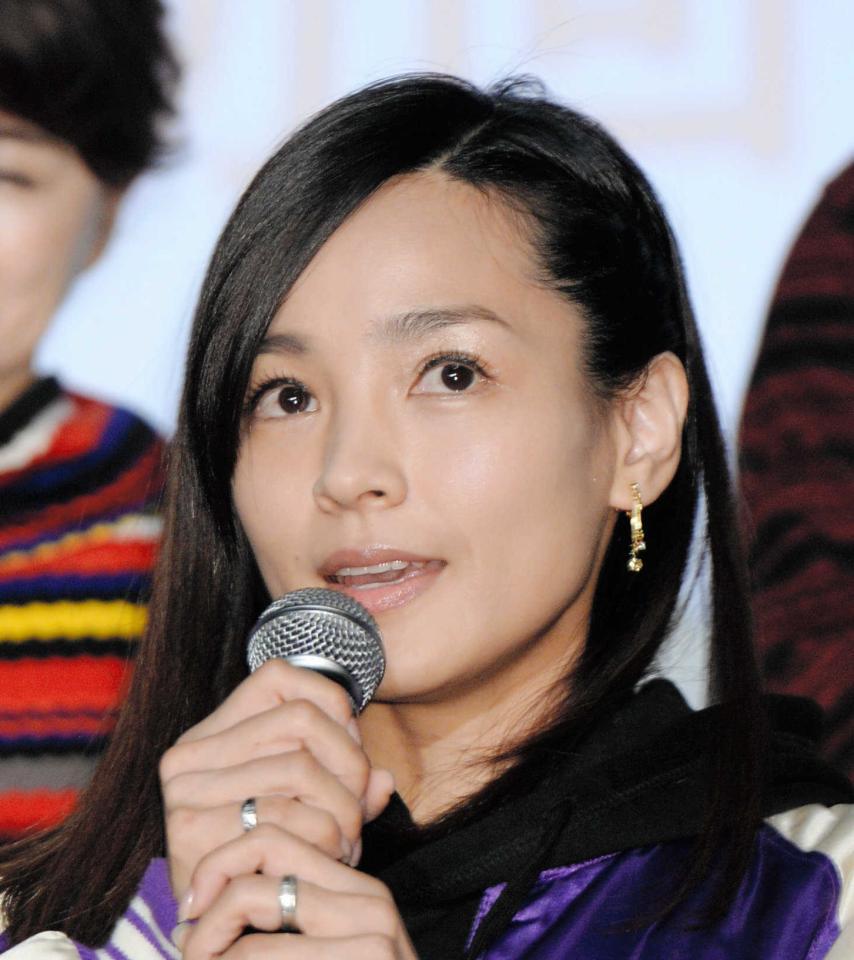国仲涼子