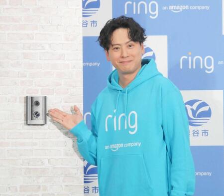 記者発表会に出席した山下健二郎