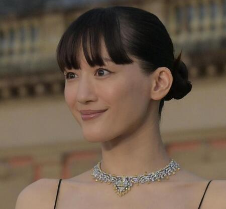 カルティエのジュエリーイベントに登場した女優の綾瀬はるか＝１０月１３日